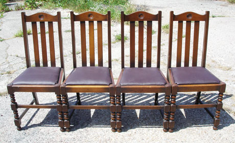 Set of four oak upholstered pub chairs 004
